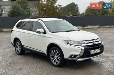 Позашляховик / Кросовер Mitsubishi Outlander 2016 в Тернополі