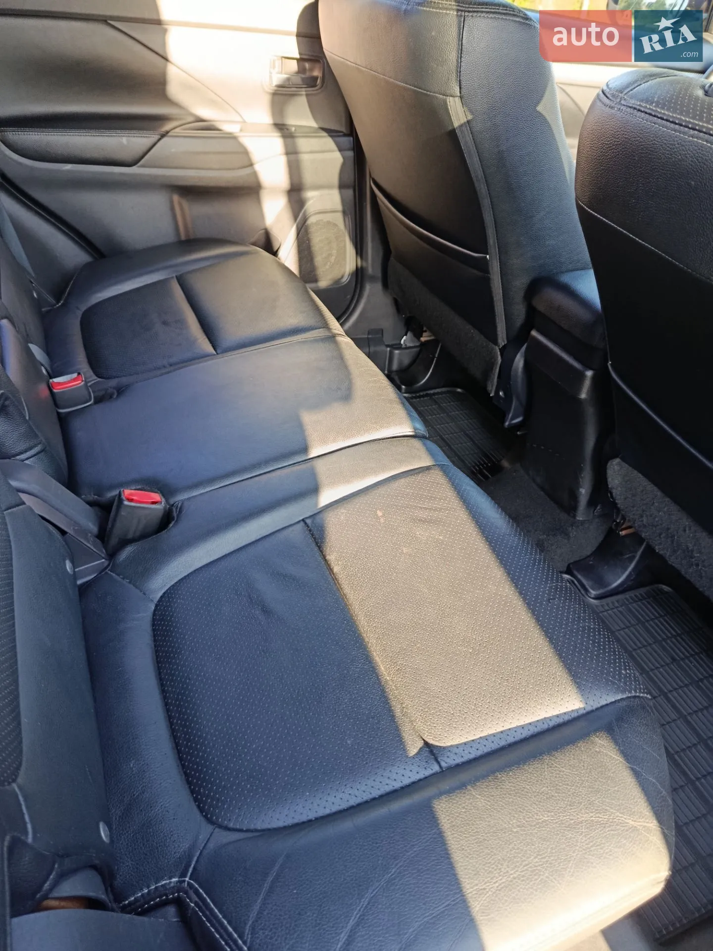 2014 Mitsubishi Outlander - мініатюра 7