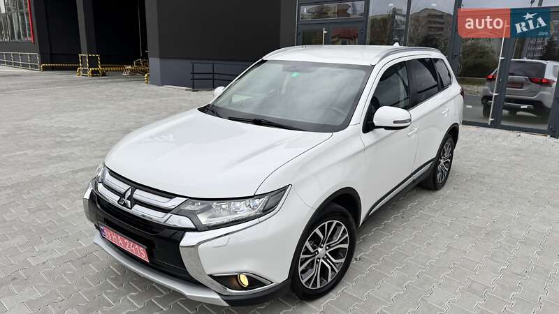 Mitsubishi Outlander 2016