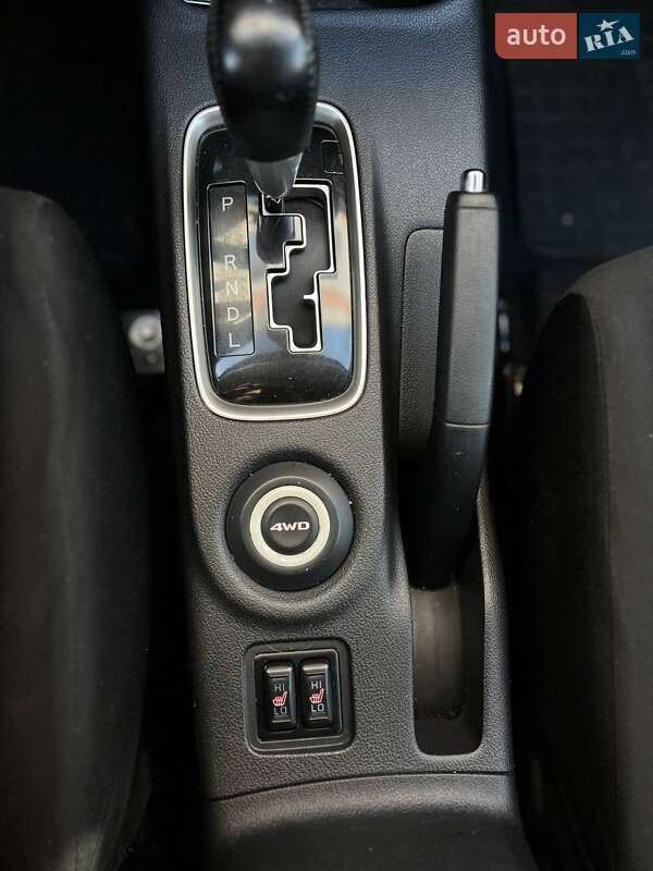 Внедорожник / Кроссовер Mitsubishi Outlander 2012 в Киеве