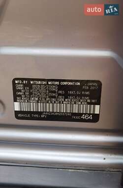 Внедорожник / Кроссовер Mitsubishi Outlander 2017 в 