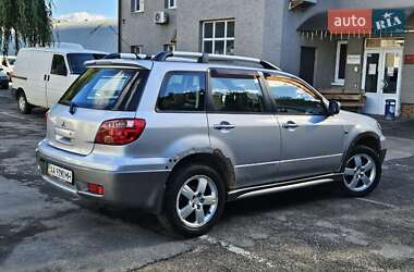 Внедорожник / Кроссовер Mitsubishi Outlander 2005 в 