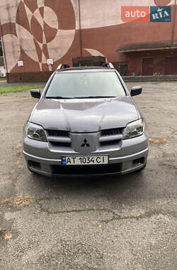 Внедорожник / Кроссовер Mitsubishi Outlander 2006 в 