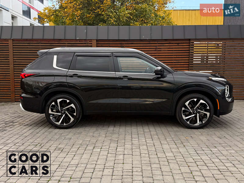 Внедорожник / Кроссовер Mitsubishi Outlander 2022 в Одессе