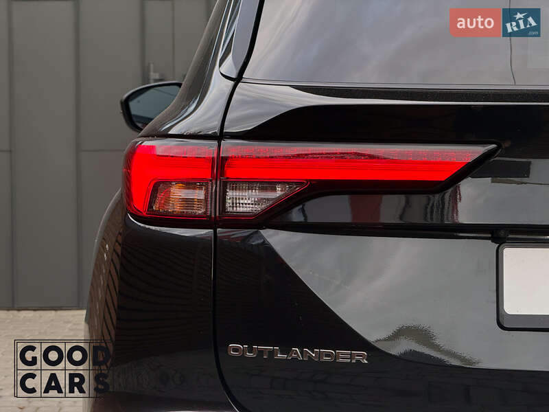 Внедорожник / Кроссовер Mitsubishi Outlander 2022 в Одессе