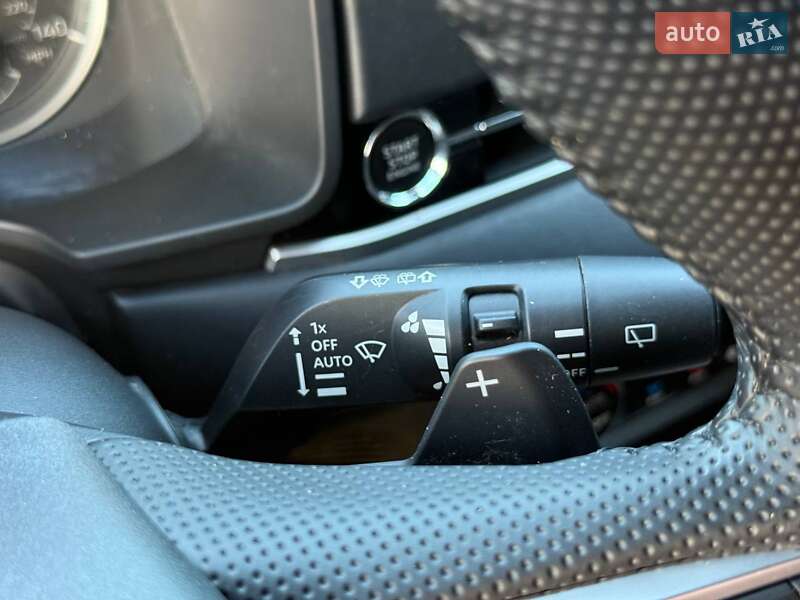 Внедорожник / Кроссовер Mitsubishi Outlander 2022 в Киеве