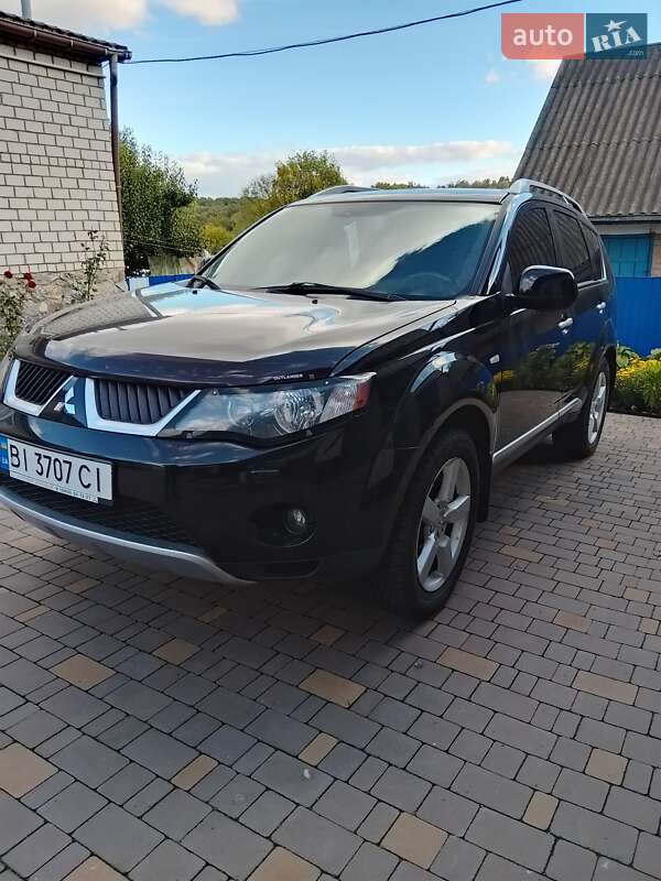 Внедорожник / Кроссовер Mitsubishi Outlander 2007 в 