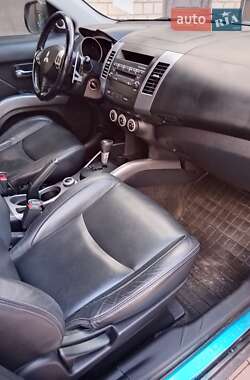Внедорожник / Кроссовер Mitsubishi Outlander 2007 в 