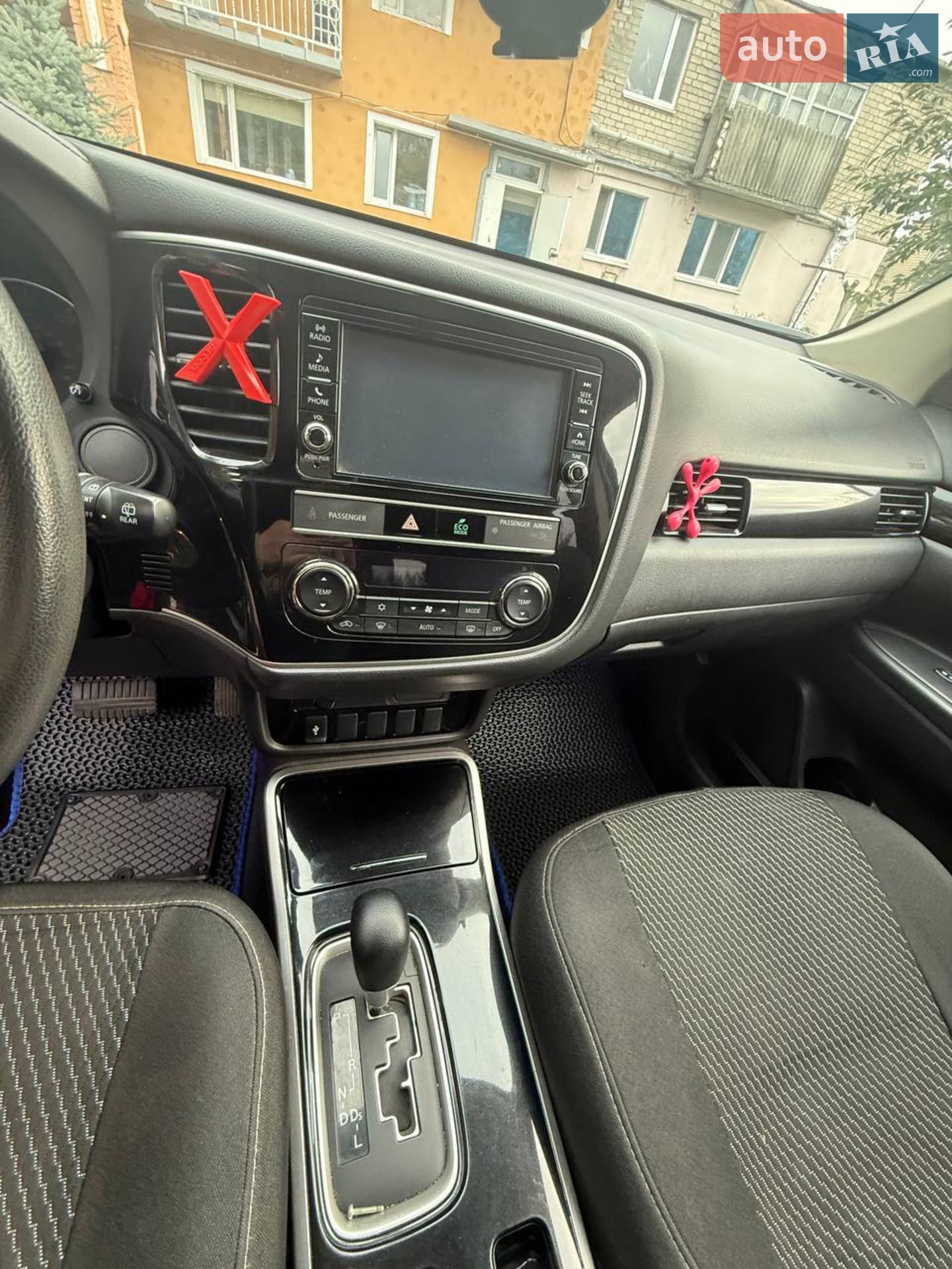 2018 Mitsubishi Outlander - мініатюра 14