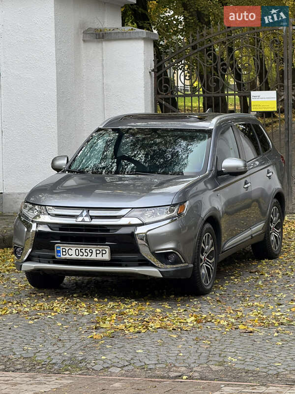 Внедорожник / Кроссовер Mitsubishi Outlander 2017 в Львове фото 3 Внедорожник / Кроссовер Mitsubishi Outlander 2017 в Львове
