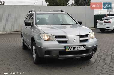 Позашляховик / Кросовер Mitsubishi Outlander 2007 в Києві