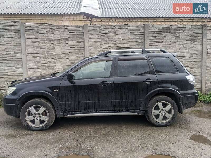 Внедорожник / Кроссовер Mitsubishi Outlander 2008 в 