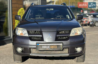 Внедорожник / Кроссовер Mitsubishi Outlander 2008 в 