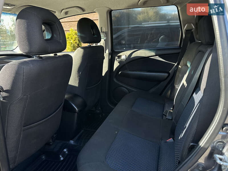 Внедорожник / Кроссовер Mitsubishi Outlander 2008 в Шептицькому