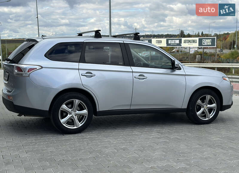 Внедорожник / Кроссовер Mitsubishi Outlander 2013 в Тернополе