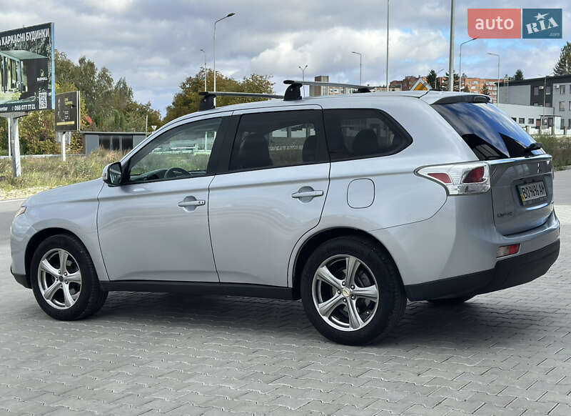 Внедорожник / Кроссовер Mitsubishi Outlander 2013 в Тернополе