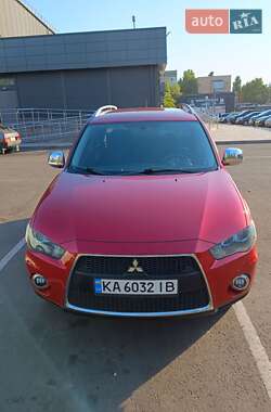 Позашляховик / Кросовер Mitsubishi Outlander 2010 в Кривому Розі