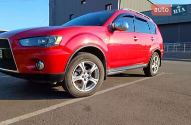 Внедорожник / Кроссовер Mitsubishi Outlander 2010 в Кривом Роге