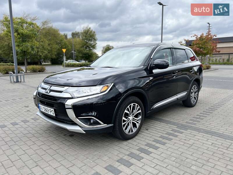 Mitsubishi Outlander 2016
