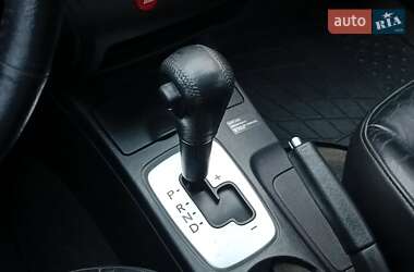 Внедорожник / Кроссовер Mitsubishi Outlander 2005 в 