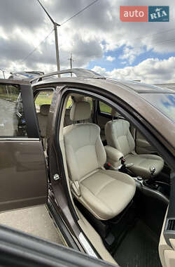 Позашляховик / Кросовер Mitsubishi Outlander 2012 в  фото 22 Позашляховик / Кросовер Mitsubishi Outlander 2012 в