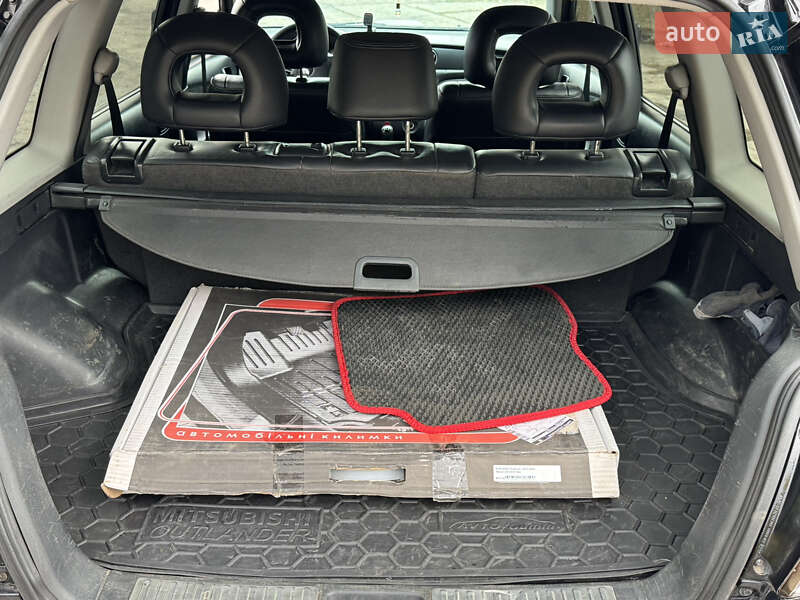 Внедорожник / Кроссовер Mitsubishi Outlander 2006 в Богодухове