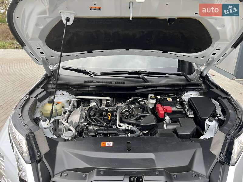Внедорожник / Кроссовер Mitsubishi Outlander 2023 в Киеве