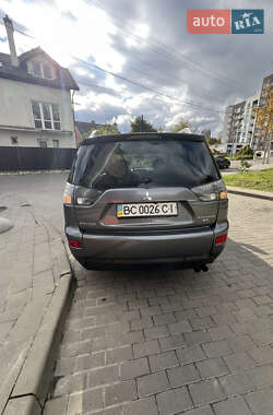 Внедорожник / Кроссовер Mitsubishi Outlander 2008 в 
