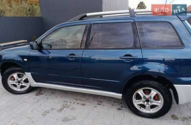 Внедорожник / Кроссовер Mitsubishi Outlander 2004 в 