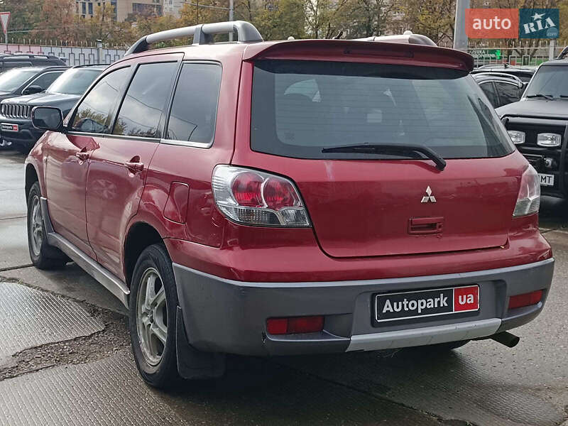 Позашляховик / Кросовер Mitsubishi Outlander 2003 в Харкові