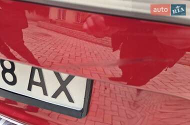 Внедорожник / Кроссовер Mitsubishi Outlander 2014 в 