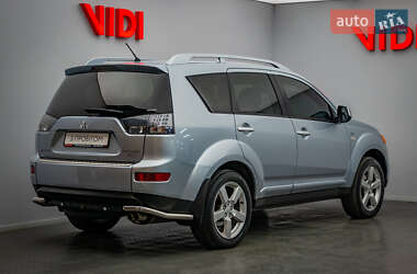 Внедорожник / Кроссовер Mitsubishi Outlander 2008 в 