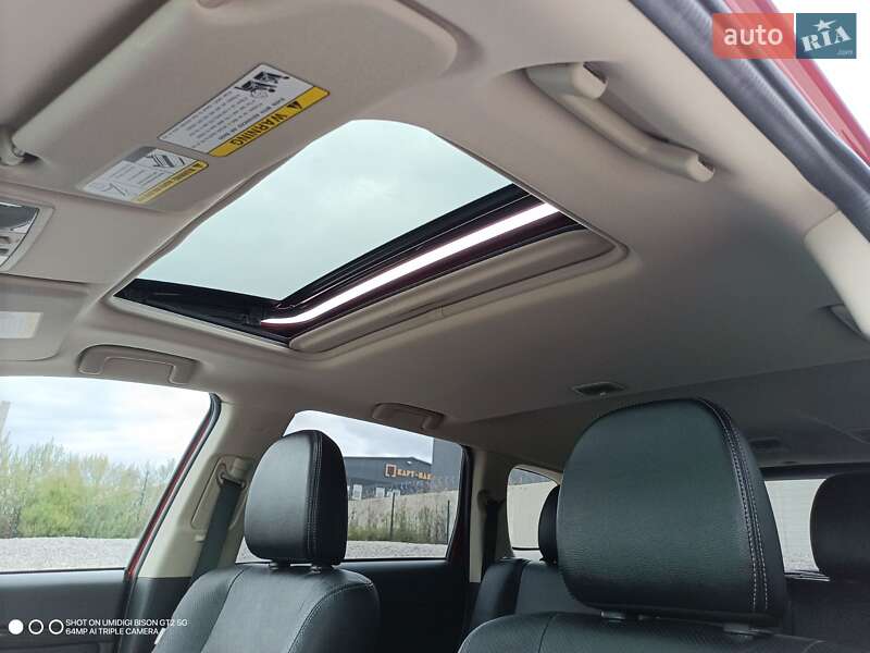 Внедорожник / Кроссовер Mitsubishi Outlander 2016 в Киеве