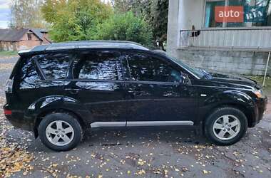 Внедорожник / Кроссовер Mitsubishi Outlander 2007 в 