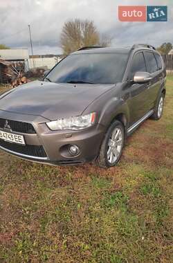 Позашляховик / Кросовер Mitsubishi Outlander 2010 в  фото 6 Позашляховик / Кросовер Mitsubishi Outlander 2010 в