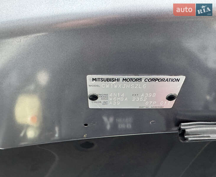 Внедорожник / Кроссовер Mitsubishi Outlander 2012 в Полтаве