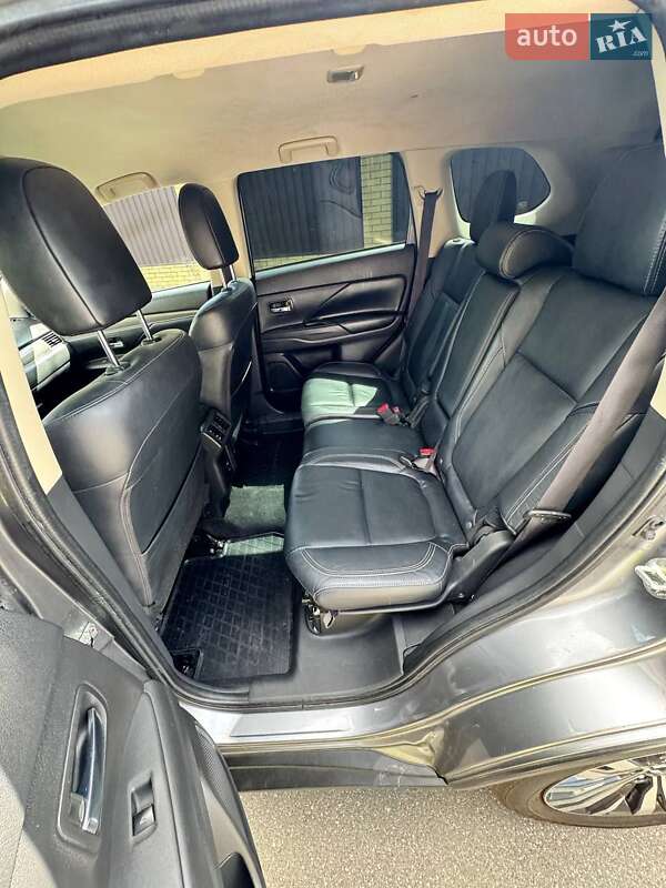 Позашляховик / Кросовер Mitsubishi Outlander 2020 в Вінниці