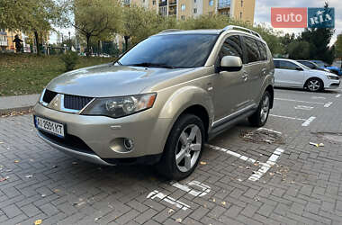 Позашляховик / Кросовер Mitsubishi Outlander 2009 в 