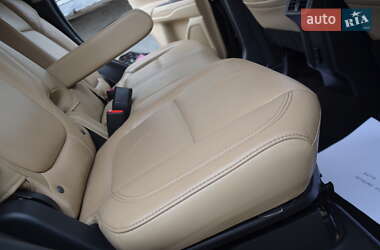 Внедорожник / Кроссовер Mitsubishi Outlander 2020 в 