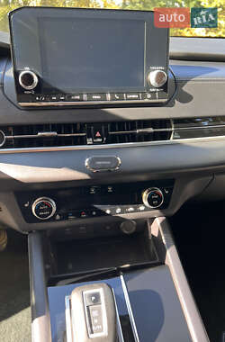 Внедорожник / Кроссовер Mitsubishi Outlander 2022 в Умани