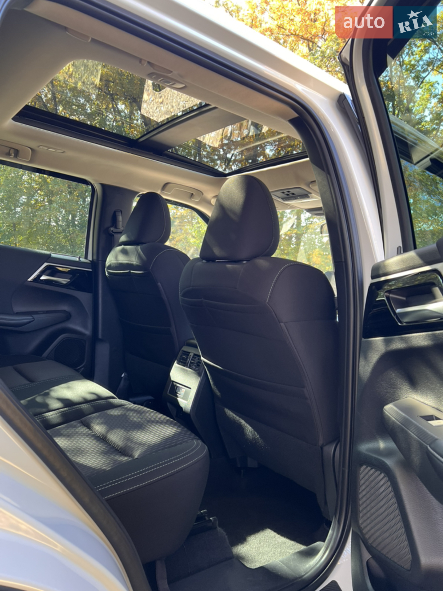 2022 Mitsubishi Outlander - мініатюра 31