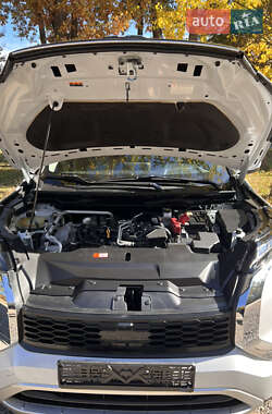 Внедорожник / Кроссовер Mitsubishi Outlander 2022 в Умани