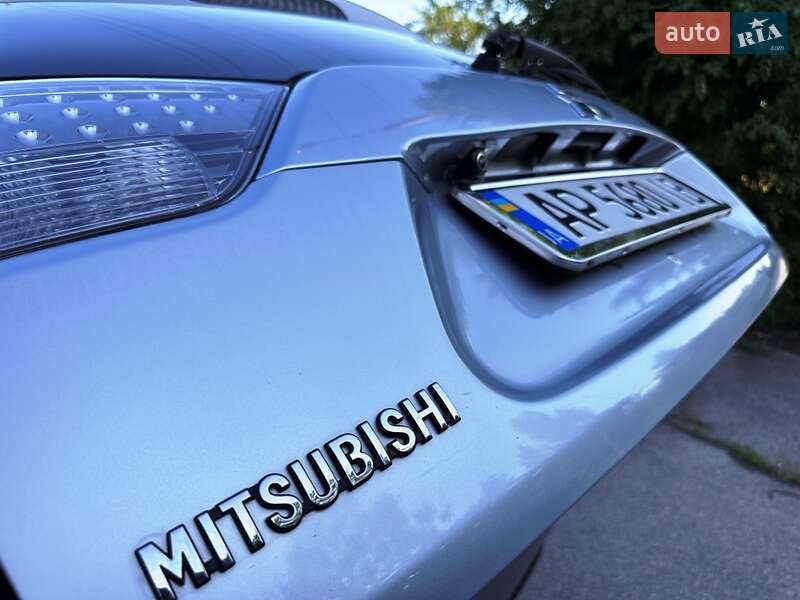 Позашляховик / Кросовер Mitsubishi Outlander 2013 в Запоріжжі