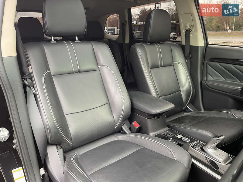 Внедорожник / Кроссовер Mitsubishi Outlander 2018 в Полтаве