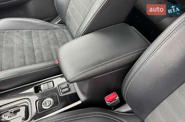 Внедорожник / Кроссовер Mitsubishi Outlander 2019 в 