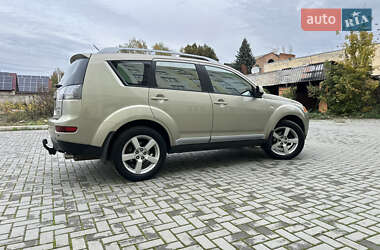 Позашляховик / Кросовер Mitsubishi Outlander 2007 в  фото 8 Позашляховик / Кросовер Mitsubishi Outlander 2007 в