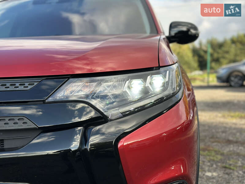 Позашляховик / Кросовер Mitsubishi Outlander 2016 в Львові фото 2 Позашляховик / Кросовер Mitsubishi Outlander 2016 в Львові