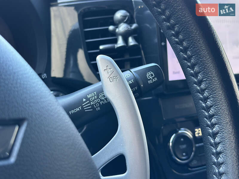 Позашляховик / Кросовер Mitsubishi Outlander 2016 в Львові фото 23 Позашляховик / Кросовер Mitsubishi Outlander 2016 в Львові