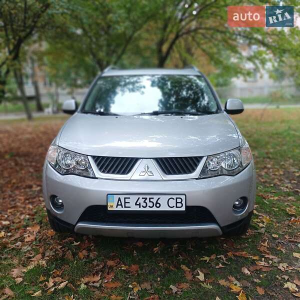 Внедорожник / Кроссовер Mitsubishi Outlander 2007 в Черкассах фото 3 Внедорожник / Кроссовер Mitsubishi Outlander 2007 в Черкассах