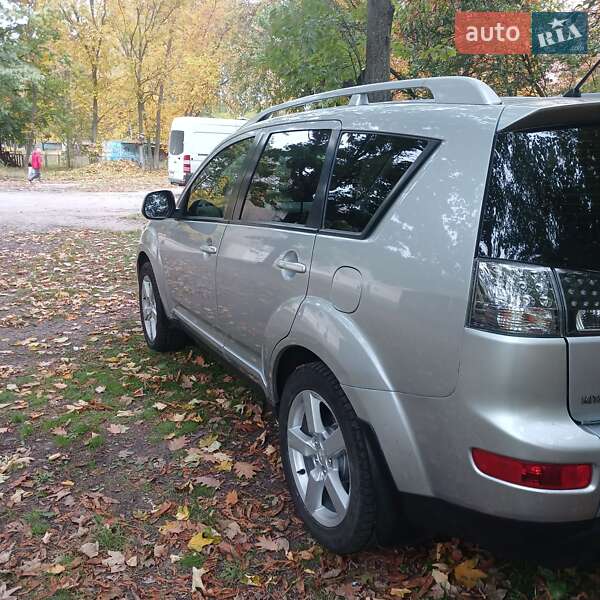 Внедорожник / Кроссовер Mitsubishi Outlander 2007 в Черкассах фото 11 Внедорожник / Кроссовер Mitsubishi Outlander 2007 в Черкассах